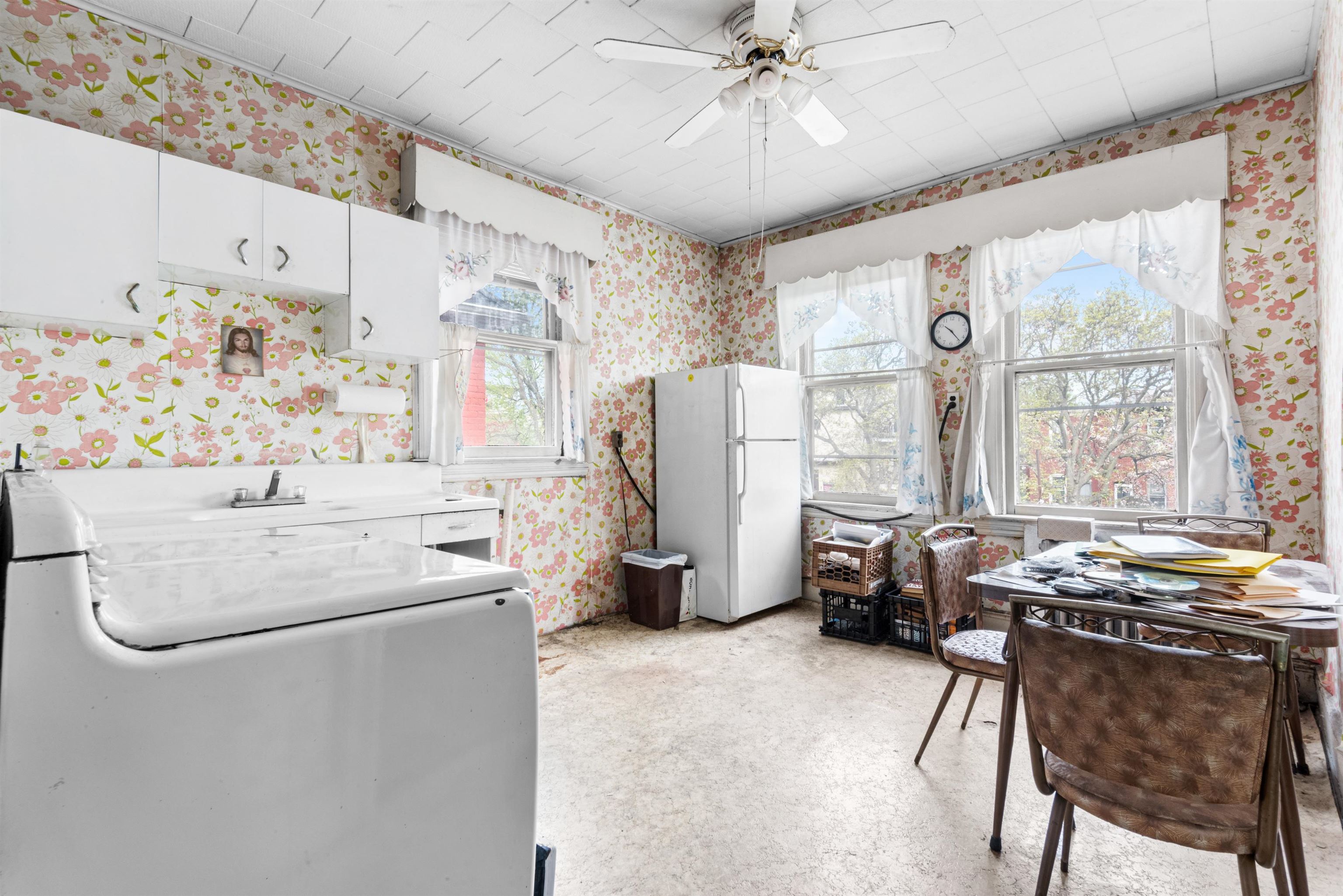 26 WINFIELD AVE