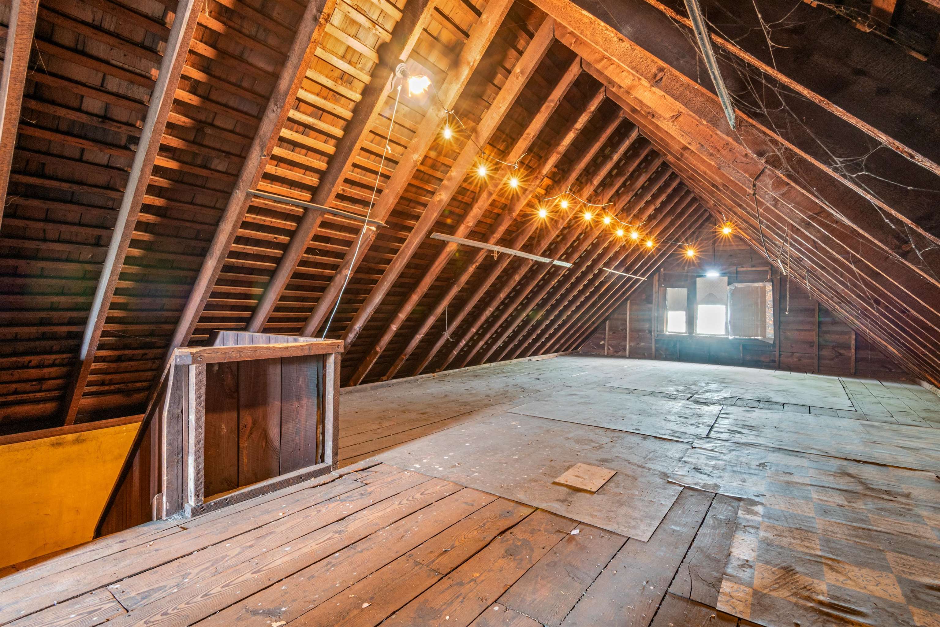 26 WINFIELD AVE
