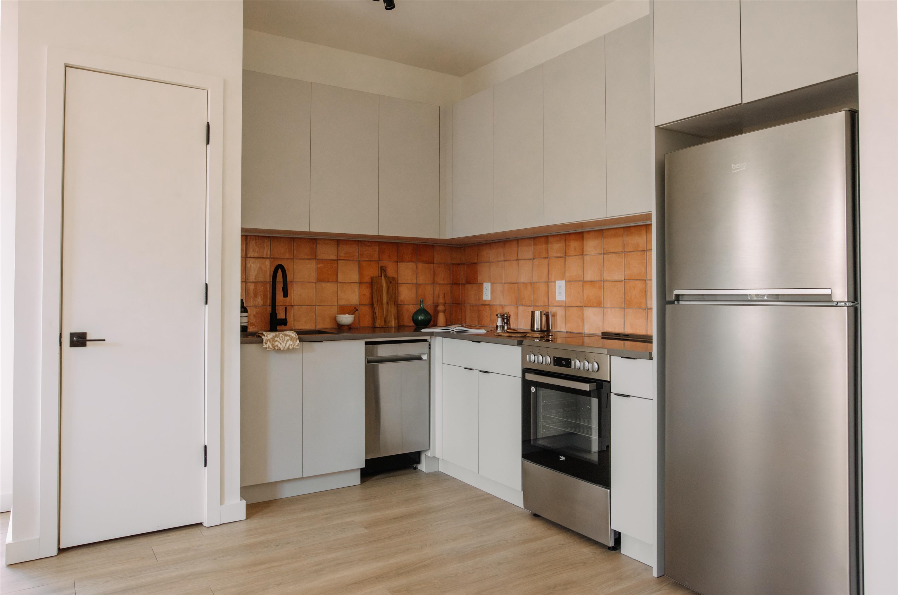 328 PACIFIC AVE Unit: 310