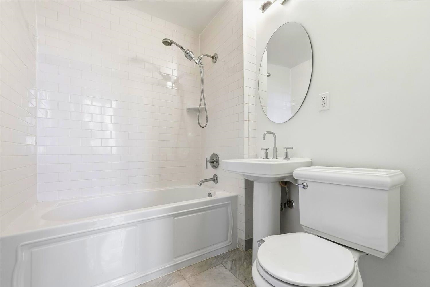 357 VARICK ST Unit: 123B