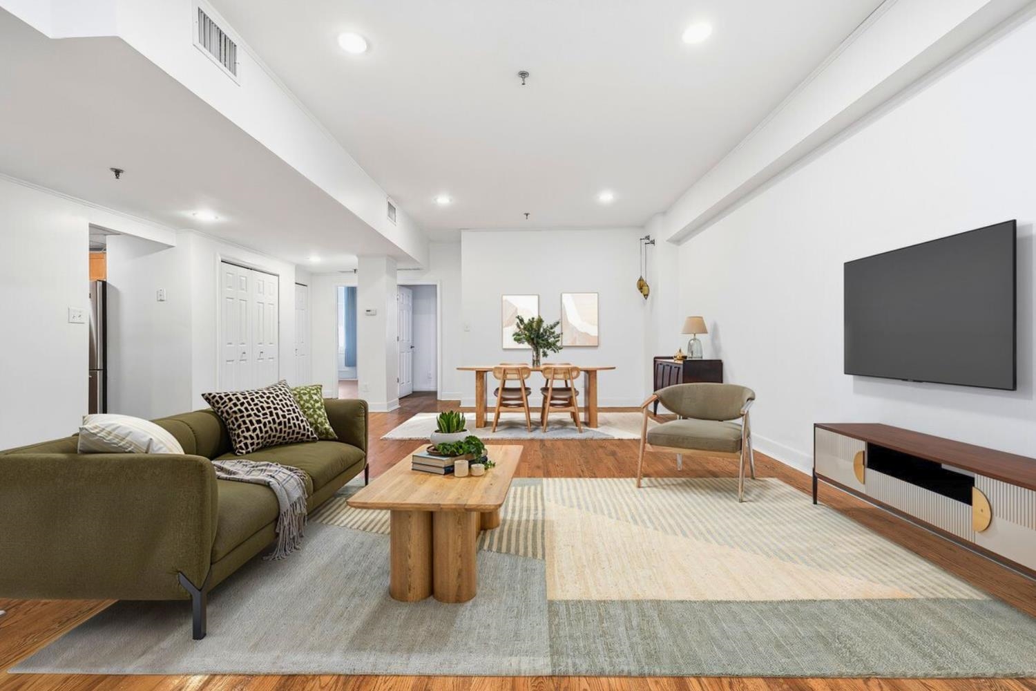 357 VARICK ST Unit: 123B