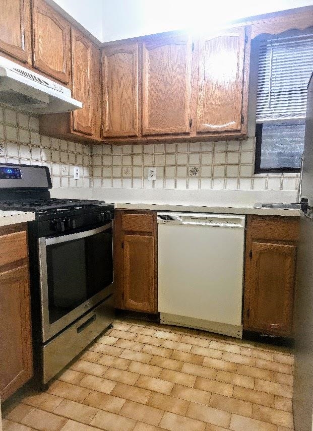 496 PAVONIA AVE Unit: 3B