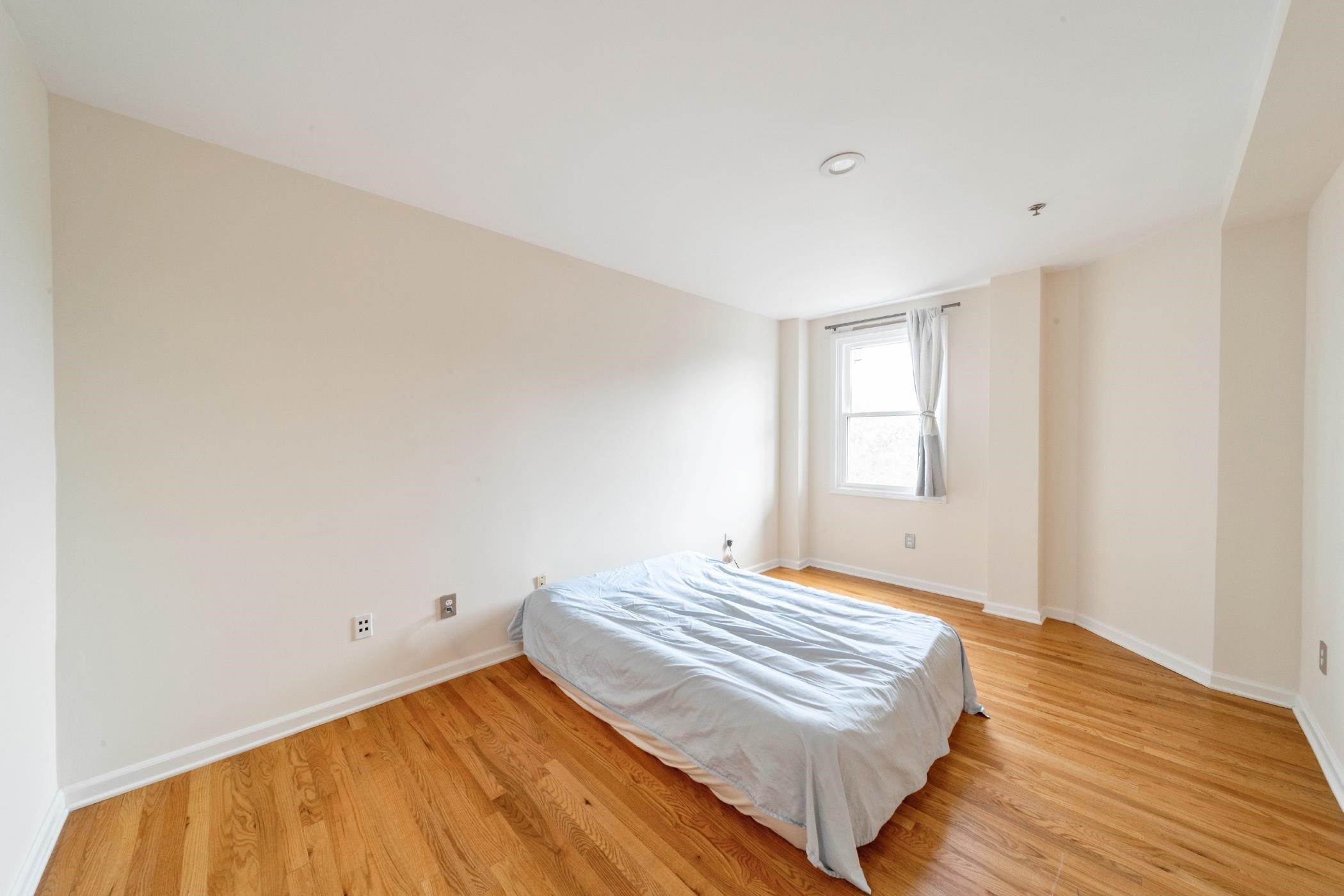 920 JEFFERSON ST Unit: 506