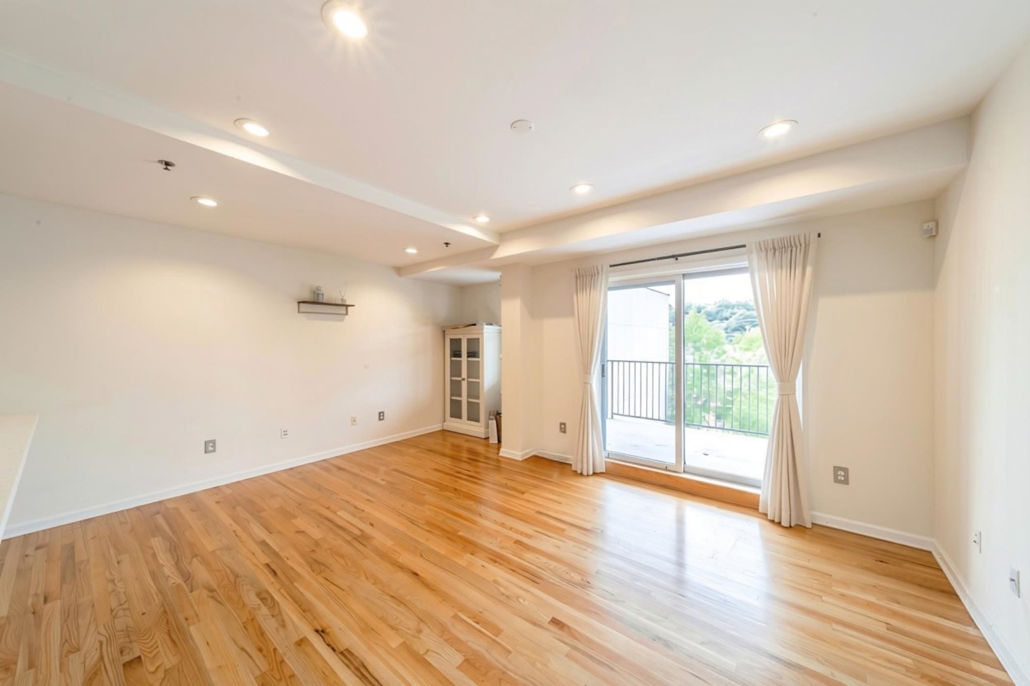 920 JEFFERSON ST Unit: 506