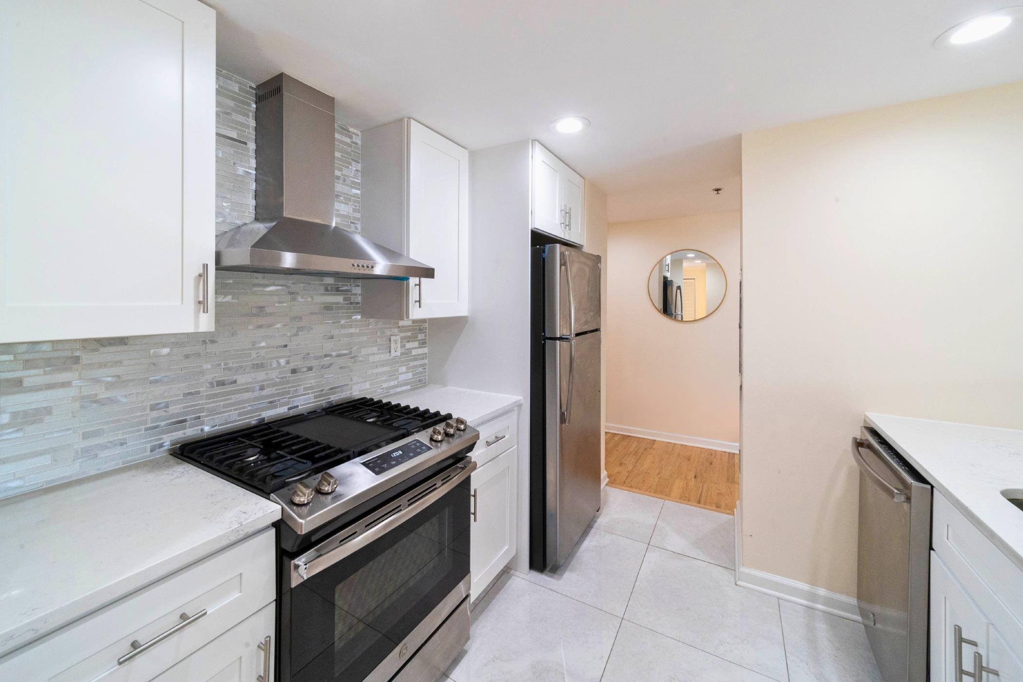 920 JEFFERSON ST Unit: 506