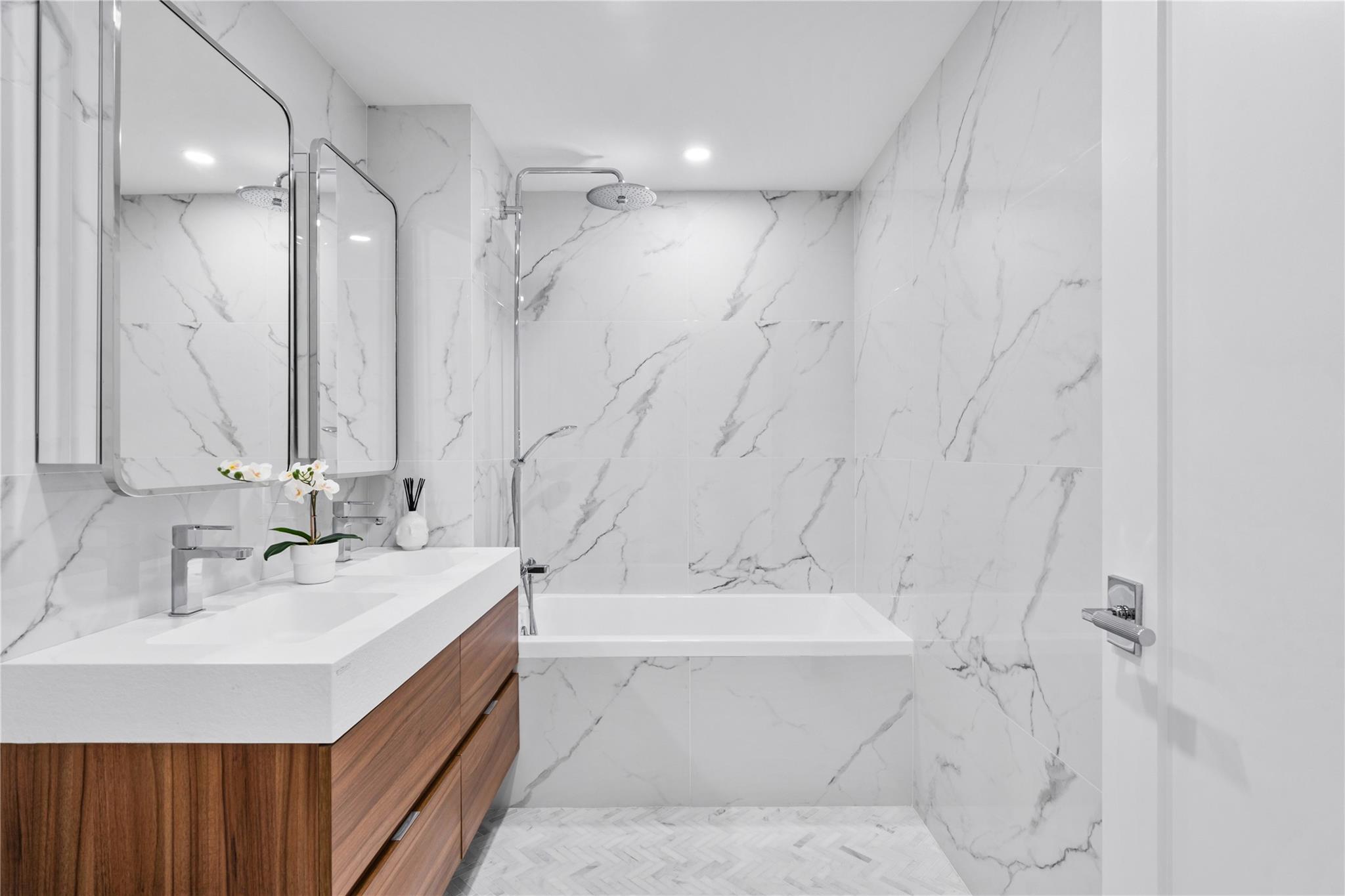 78-29 Austin Street Unit: PH1C
