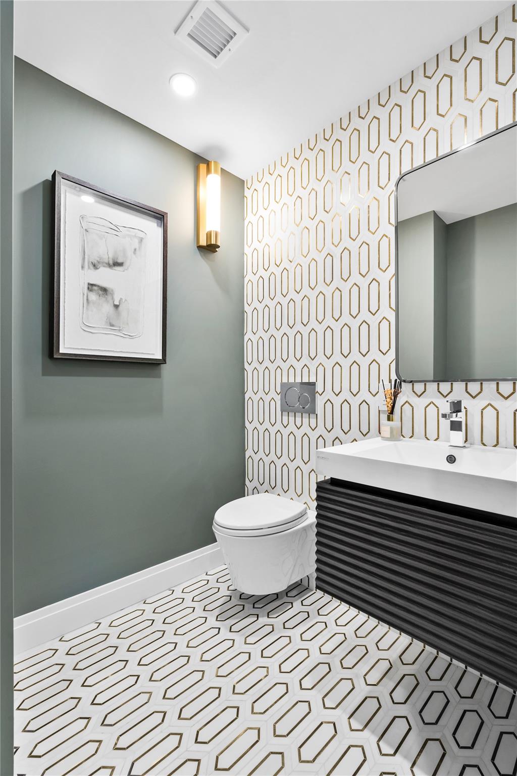 78-29 Austin Street Unit: PH1C
