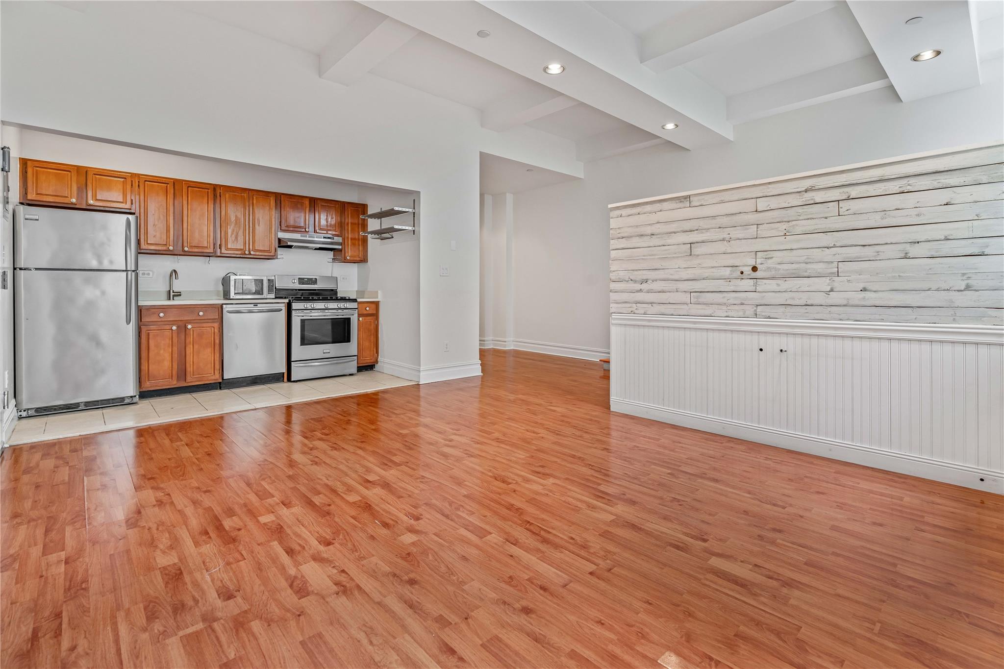 45-02 Ditmars Blvd Unit: #231
