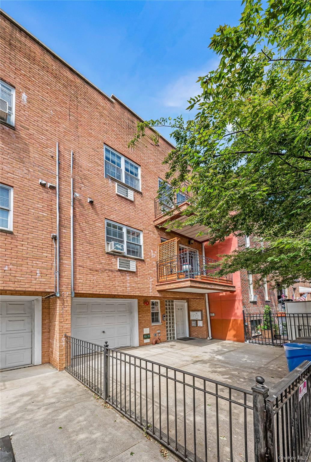 35-30 10 Street