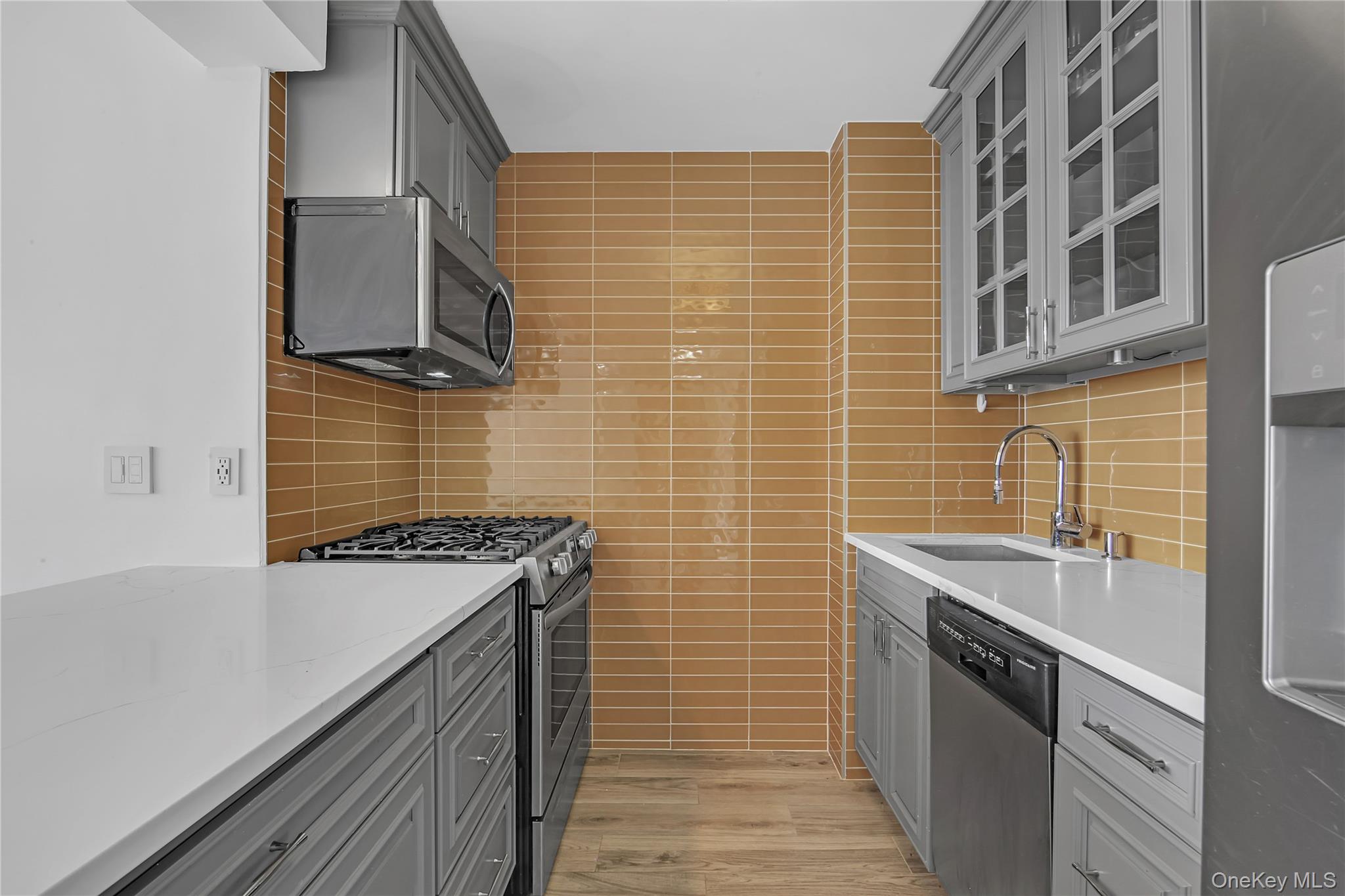 4-74 48th Avenue Unit: 25M