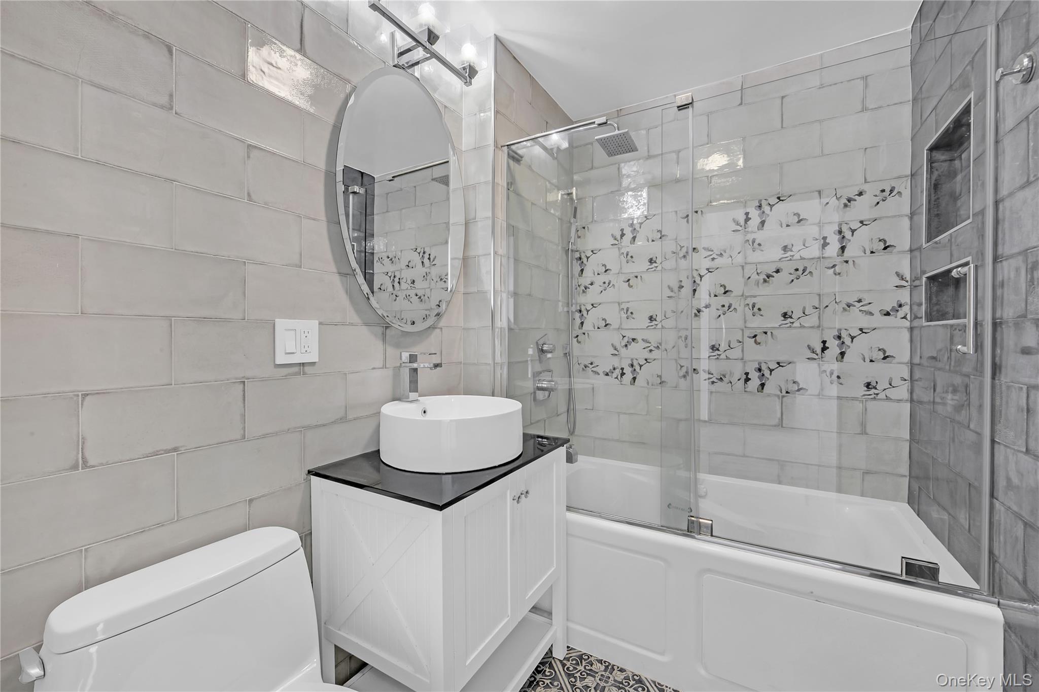 4-74 48th Avenue Unit: 25M