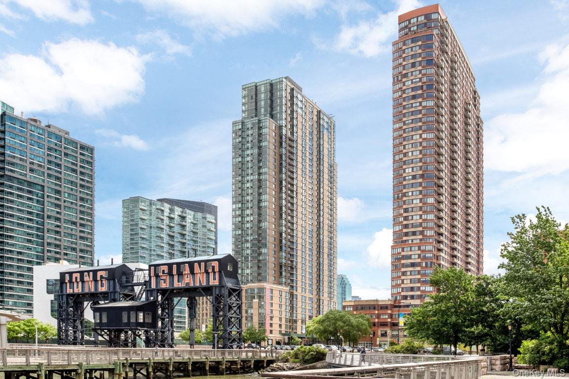 4-74 48th Avenue Unit: 25M