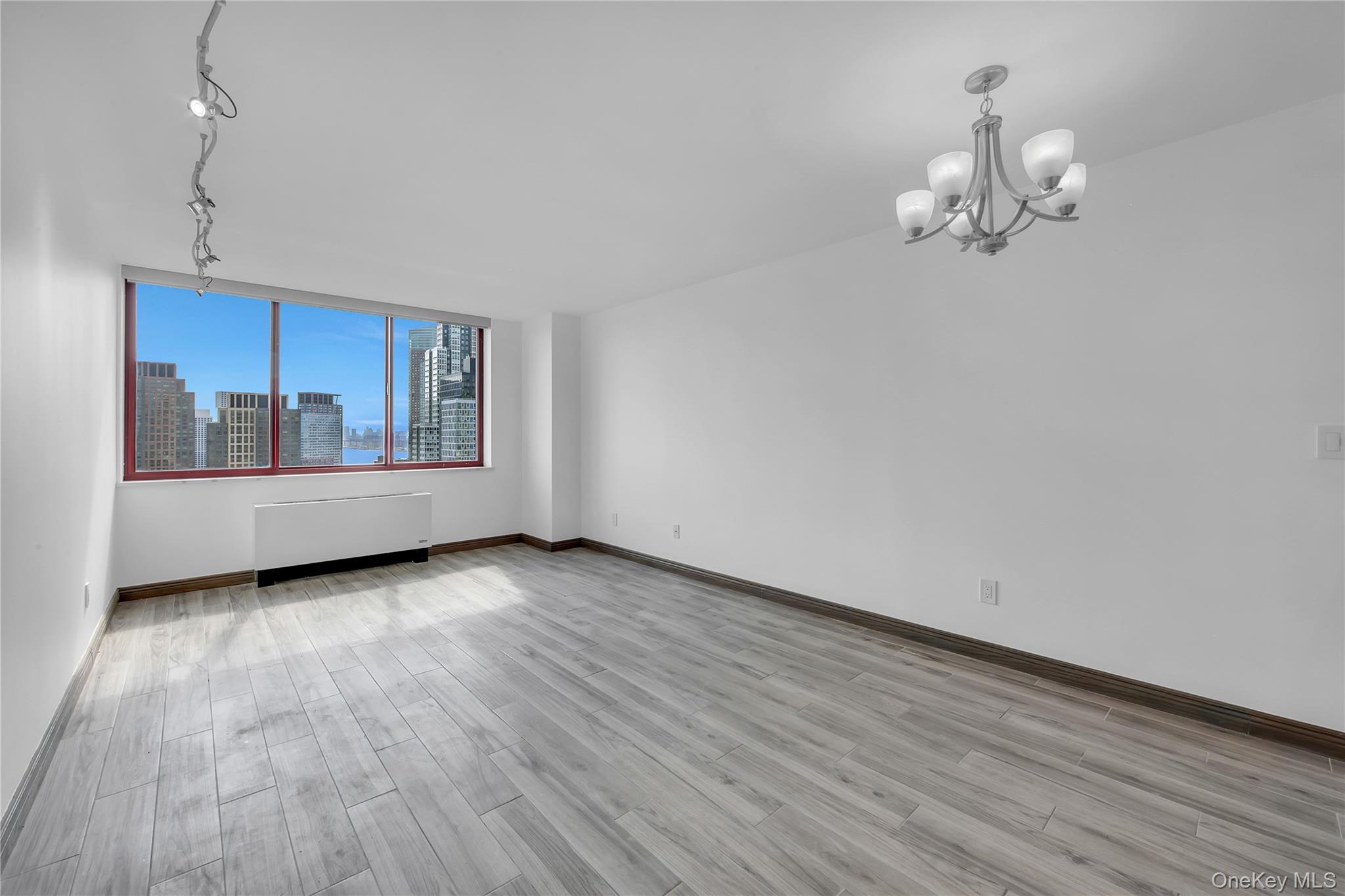 4-74 48th Avenue Unit: 25M
