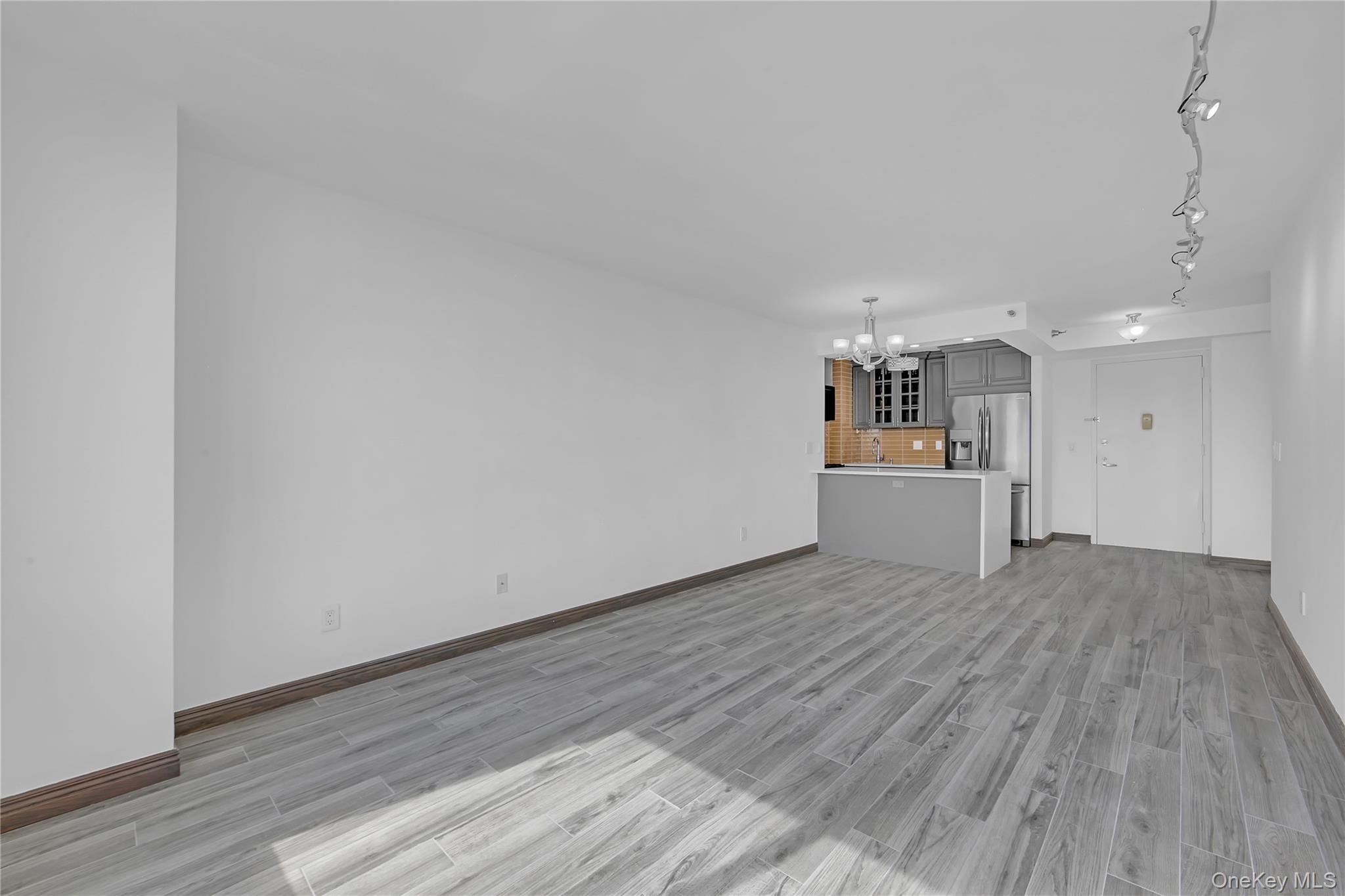4-74 48th Avenue Unit: 25M