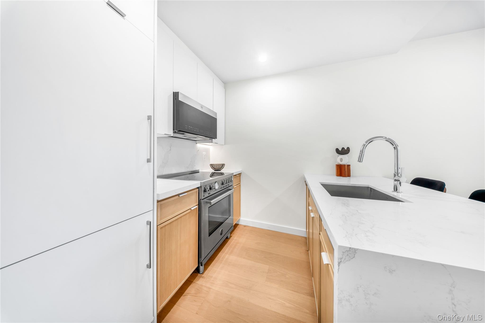 30-24 32 Street Unit: 4B