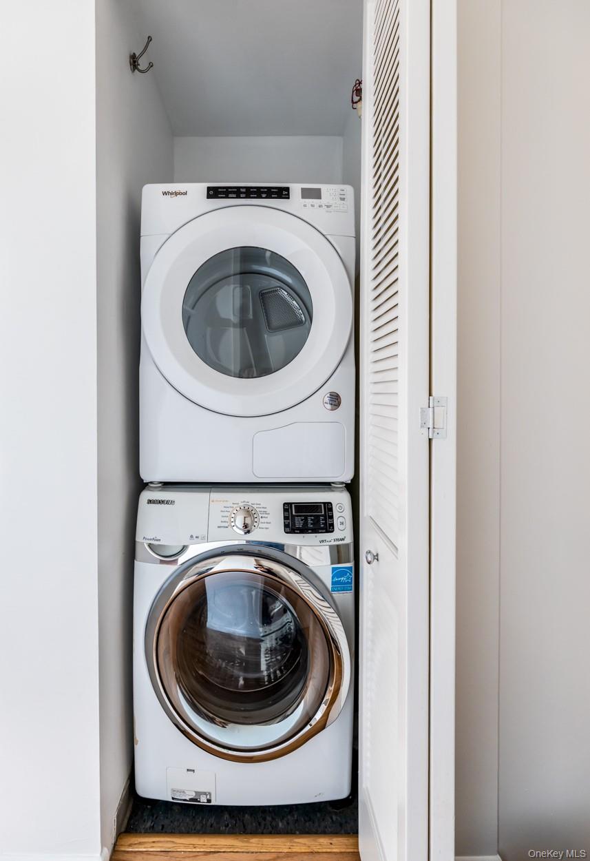 48-21 5th Street Unit: 4M