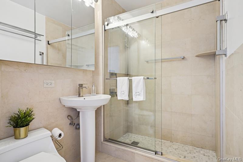 4-74 48th Avenue Unit: 19A