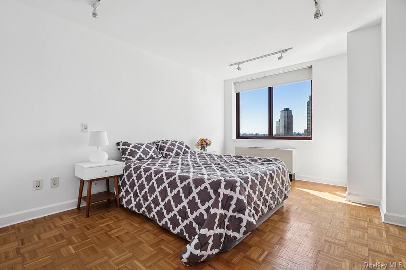 4-74 48th Avenue Unit: 19A