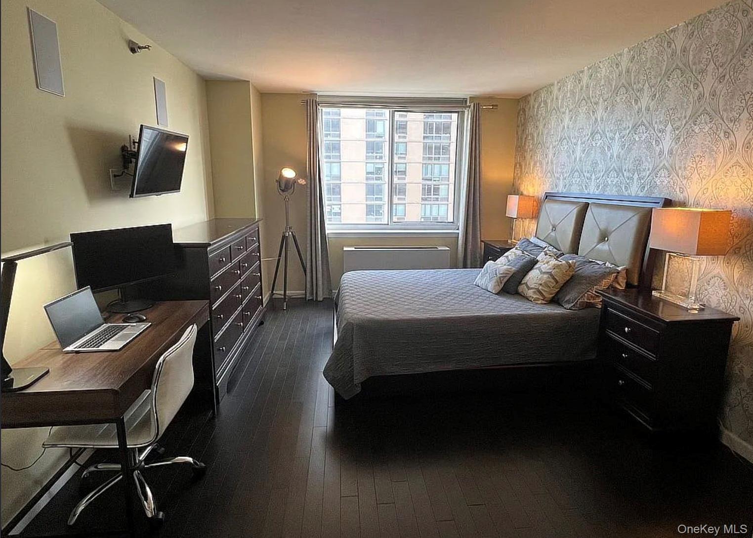 4-74 48th Avenue Unit: 28C
