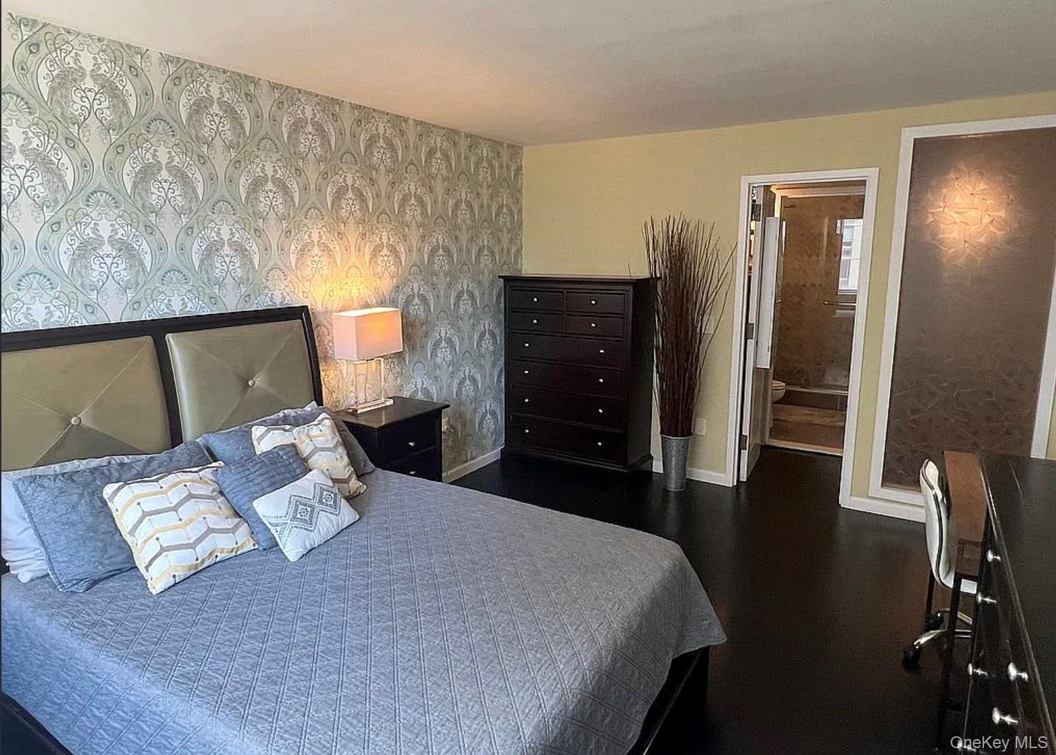 4-74 48th Avenue Unit: 28C