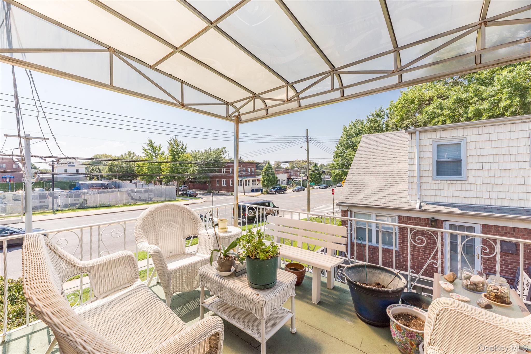 7107 Ditmars Boulevard