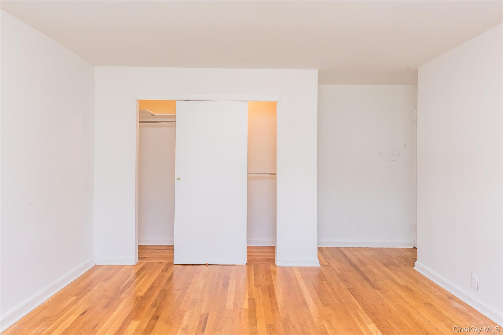 7107 Ditmars Boulevard