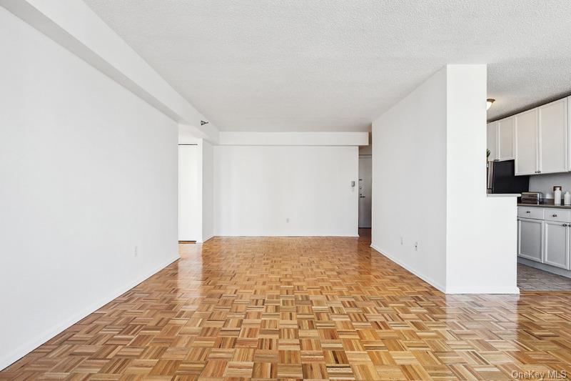 4-74 48th Avenue Unit: 35F