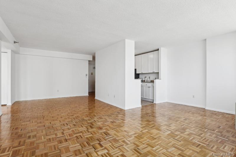 4-74 48th Avenue Unit: 35F