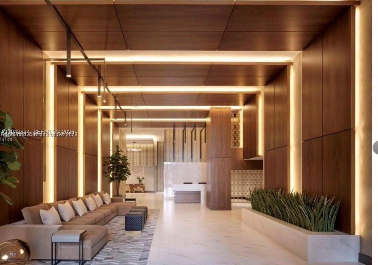 2960 NE 207th St # 610