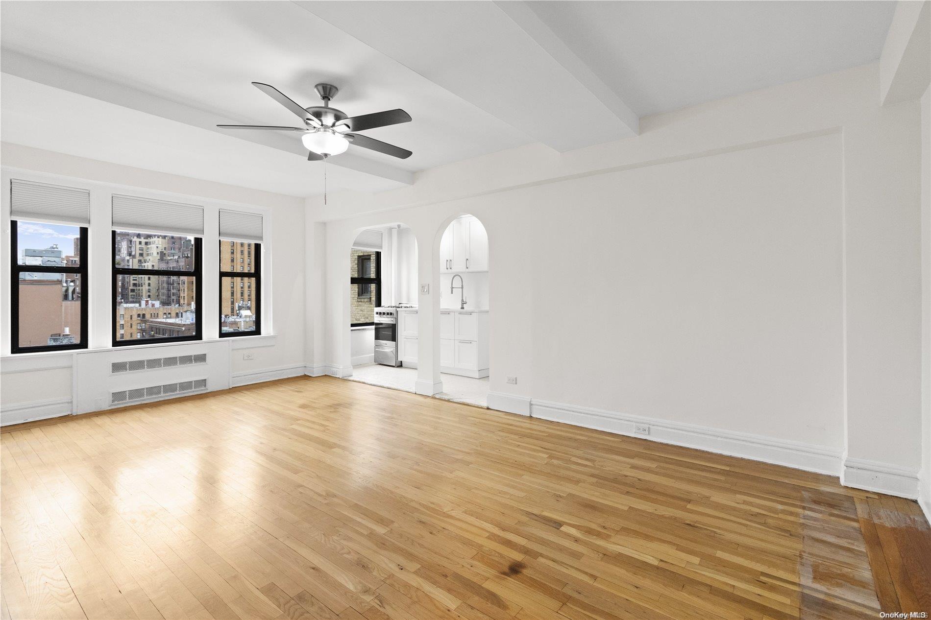 319 E 50th Street Unit: 10F