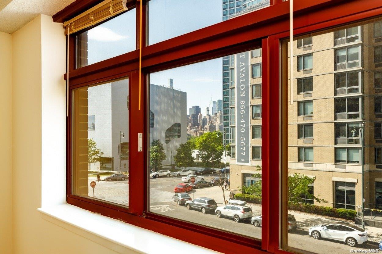 4-74 48th Avenue Unit: 3M