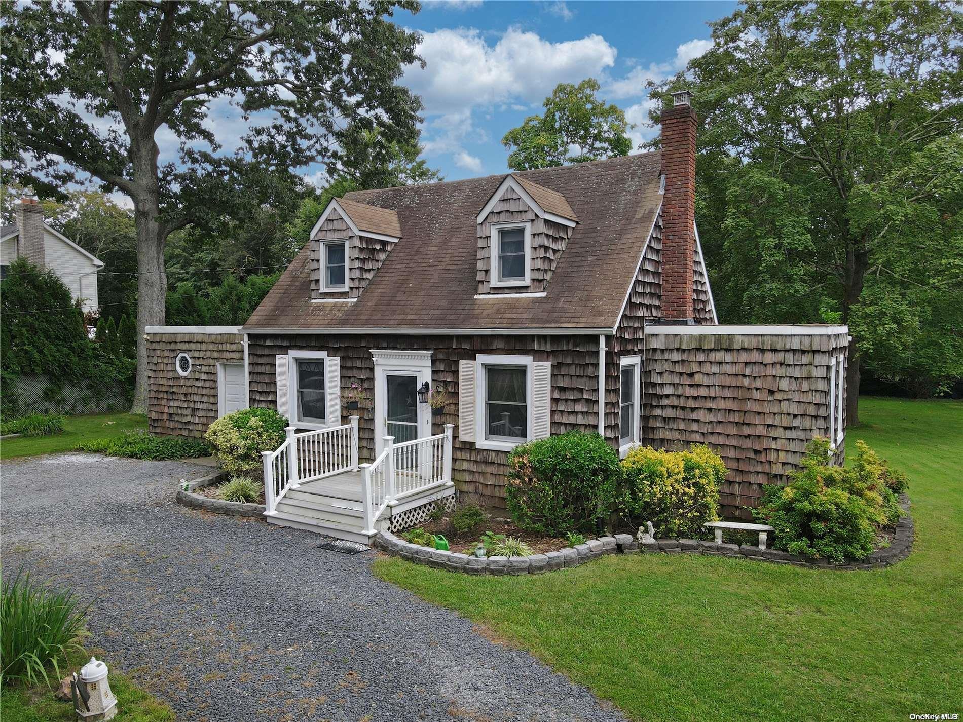 816 Long Island Avenue