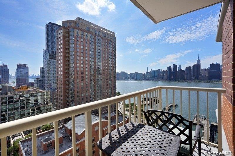 4-74 48th Avenue Unit: 19A