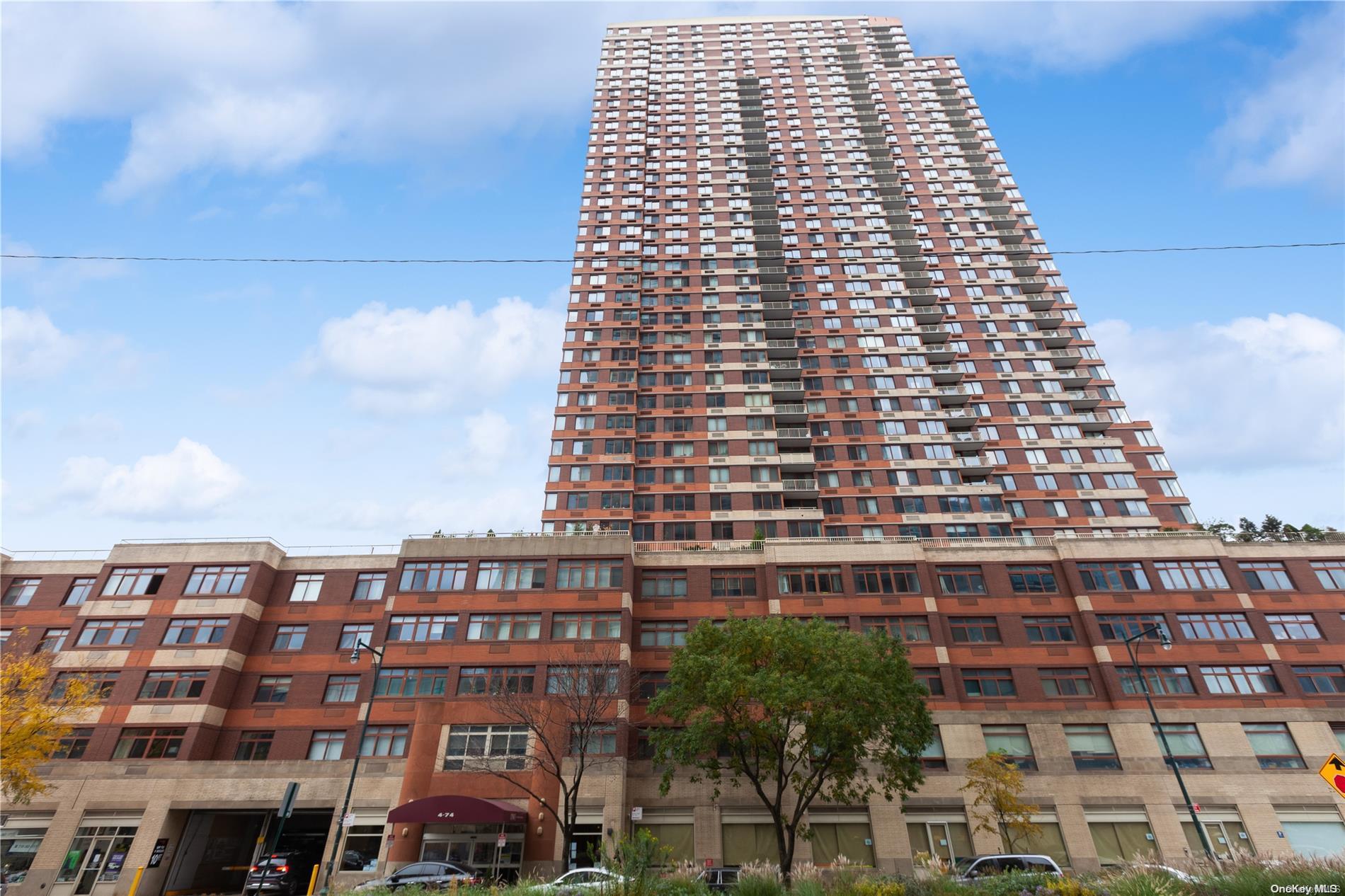 4-74 48th Avenue Unit: 10C