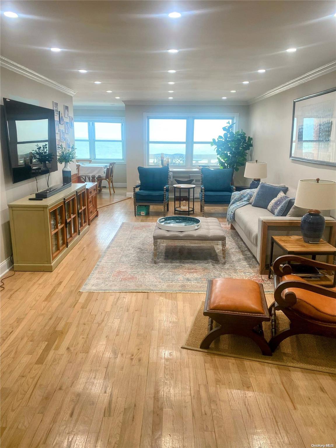 600 Shore Road Unit: 3E