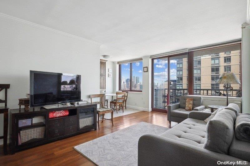 4-74 48th Avenue Unit: 35D