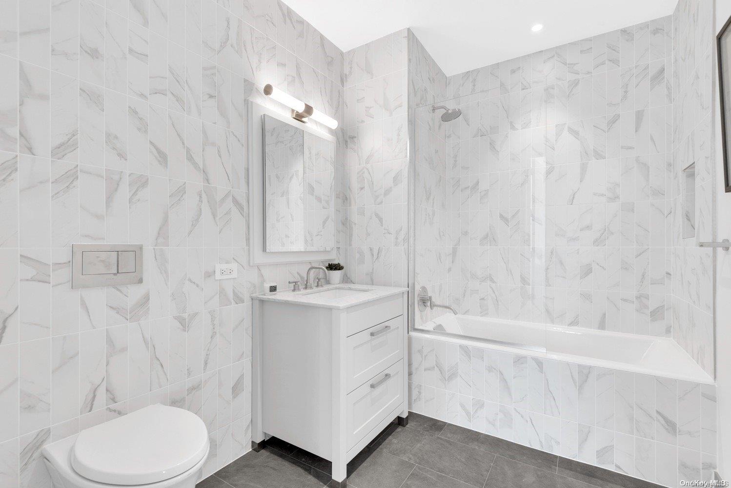 107-06 Queens Boulevard Unit: 5G