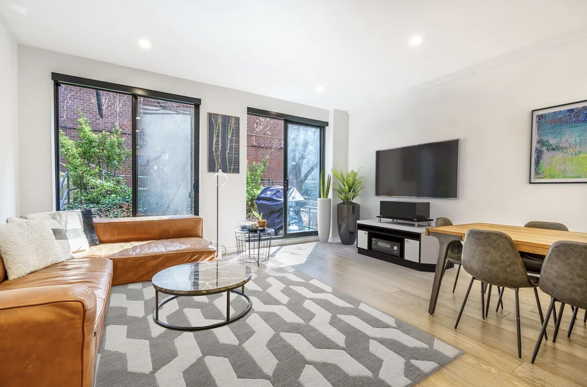 348 W 11th Street GA