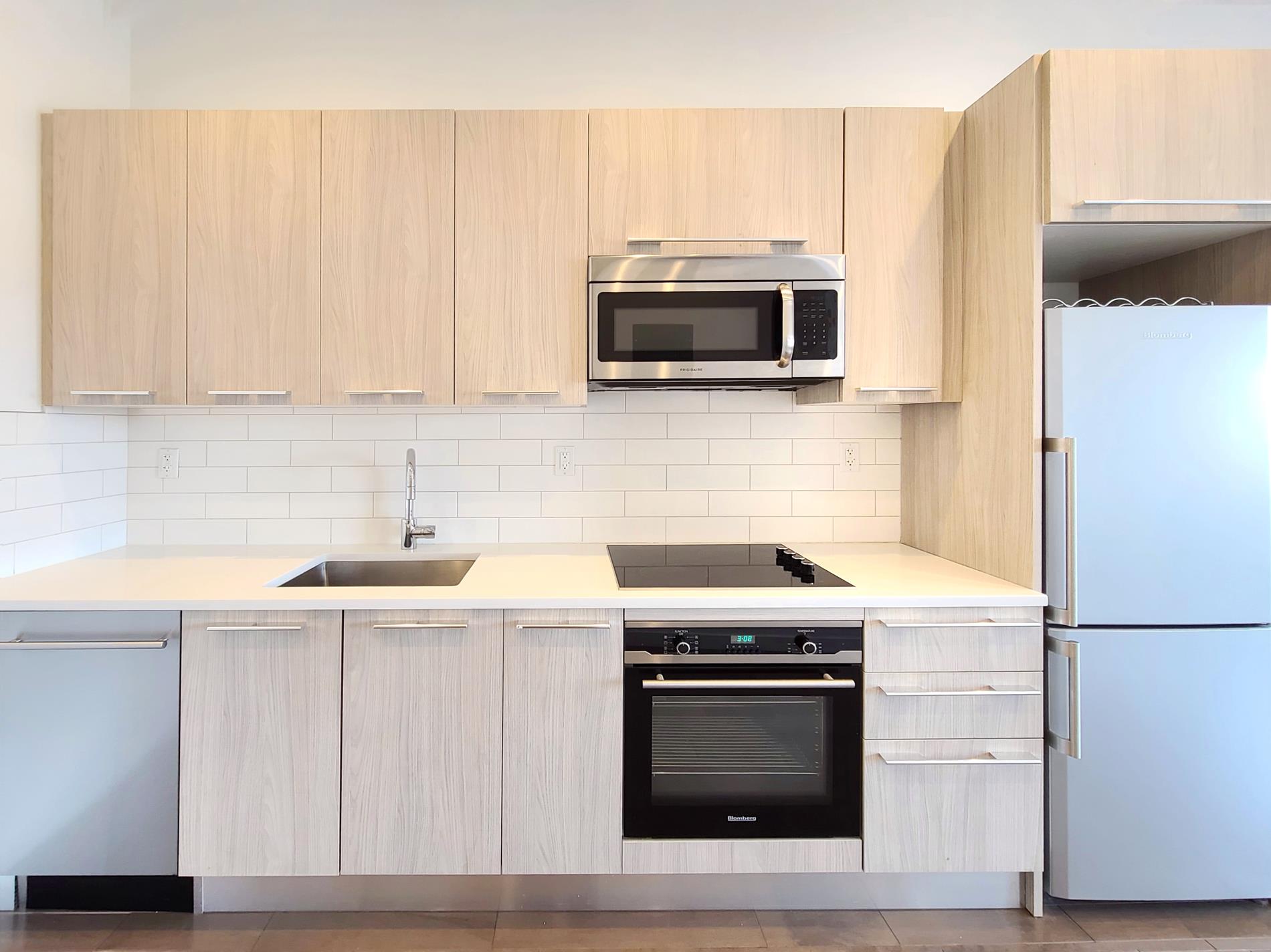 30-40 21st Street PH-5