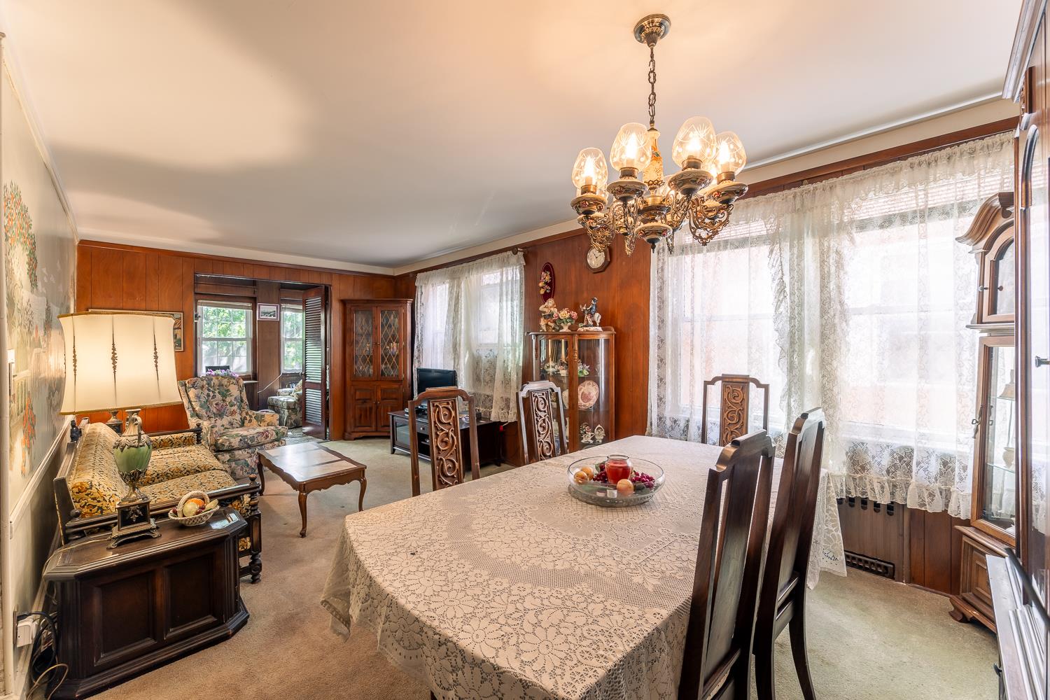 25-68 34th Street Building