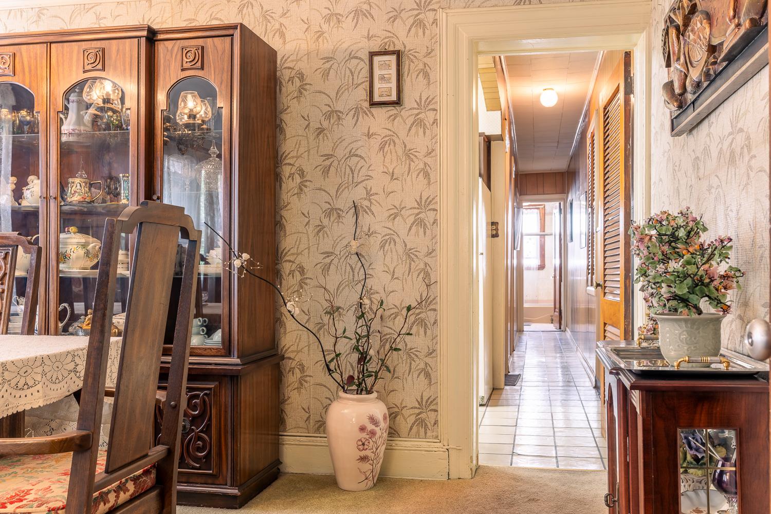 25-68 34th Street Building