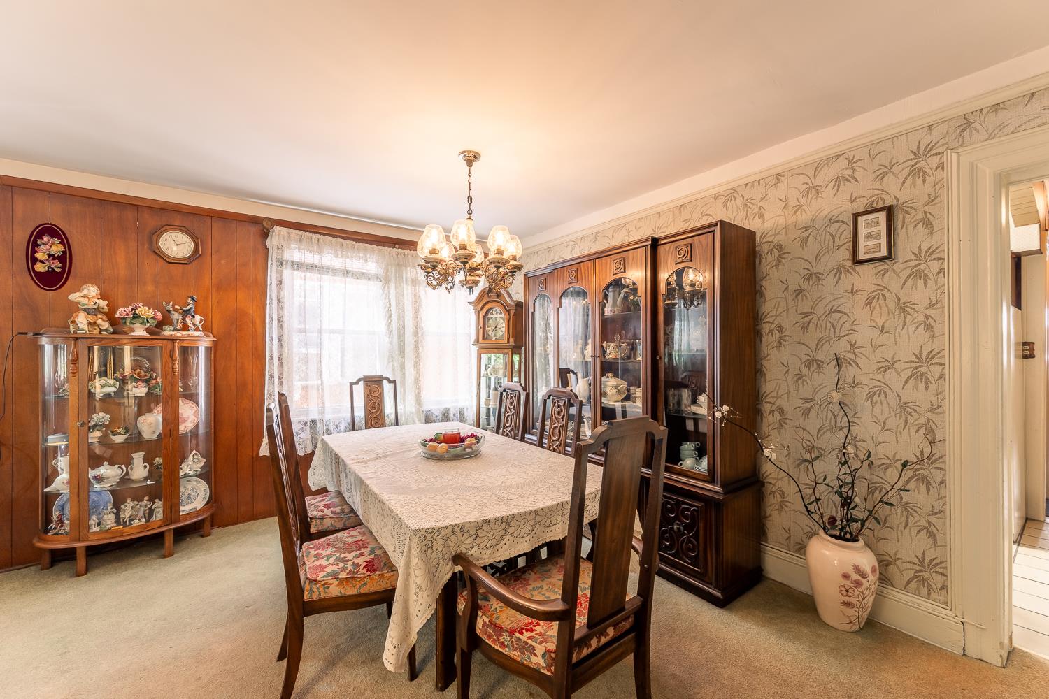 25-68 34th Street Building