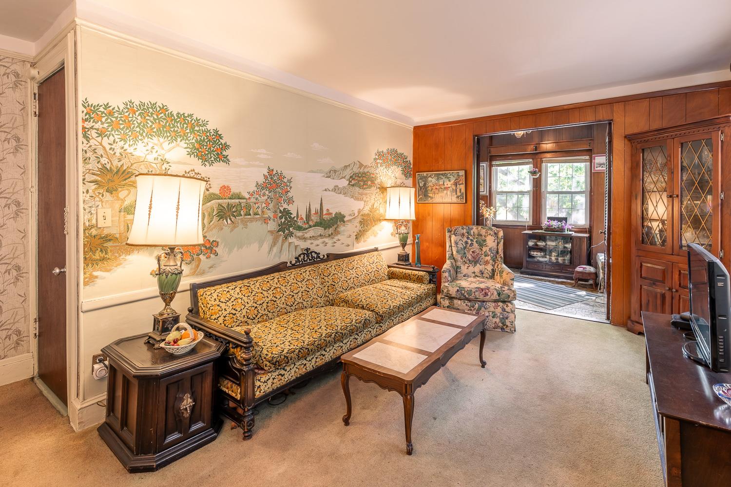 25-68 34th Street Building