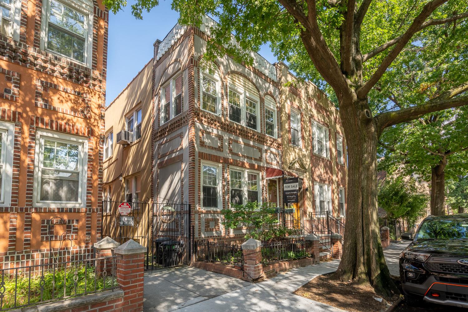 25-68 34th Street Building