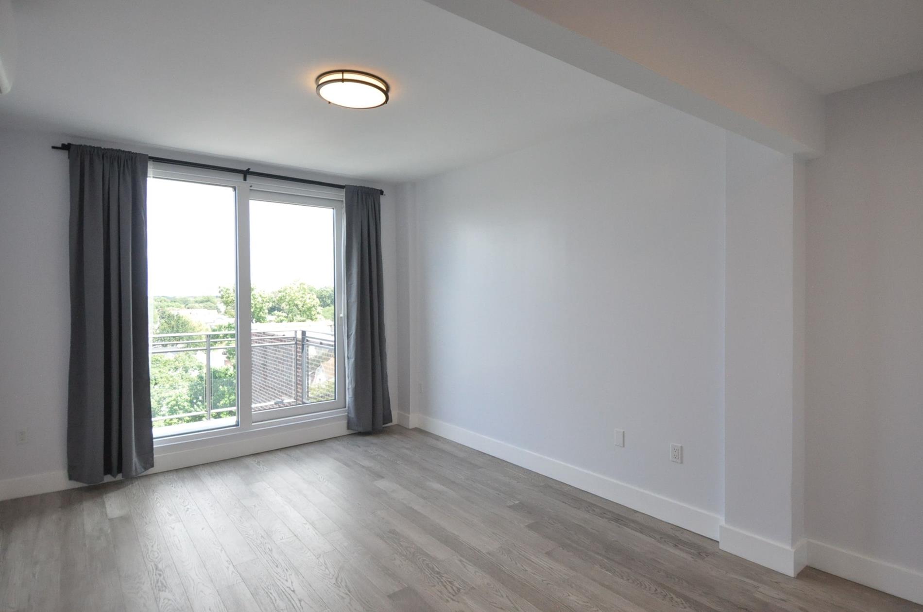 1673 Ocean Parkway PH-5