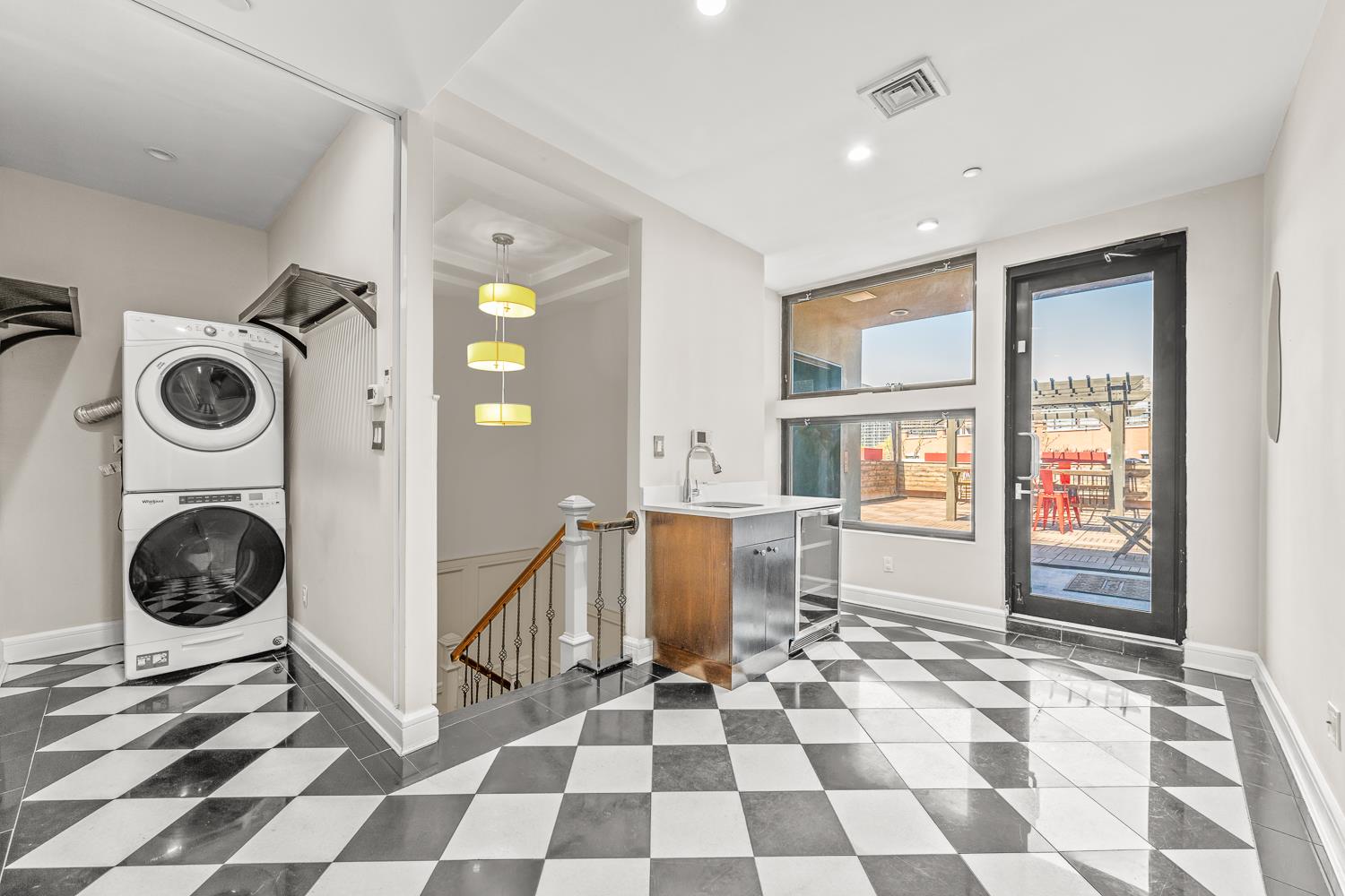 18-10 Astoria Boulevard