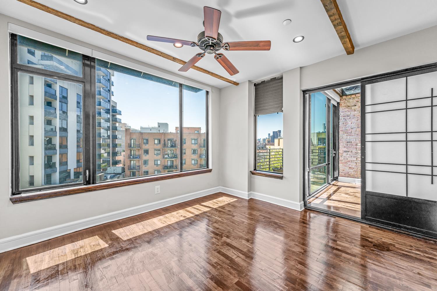 18-10 Astoria Boulevard