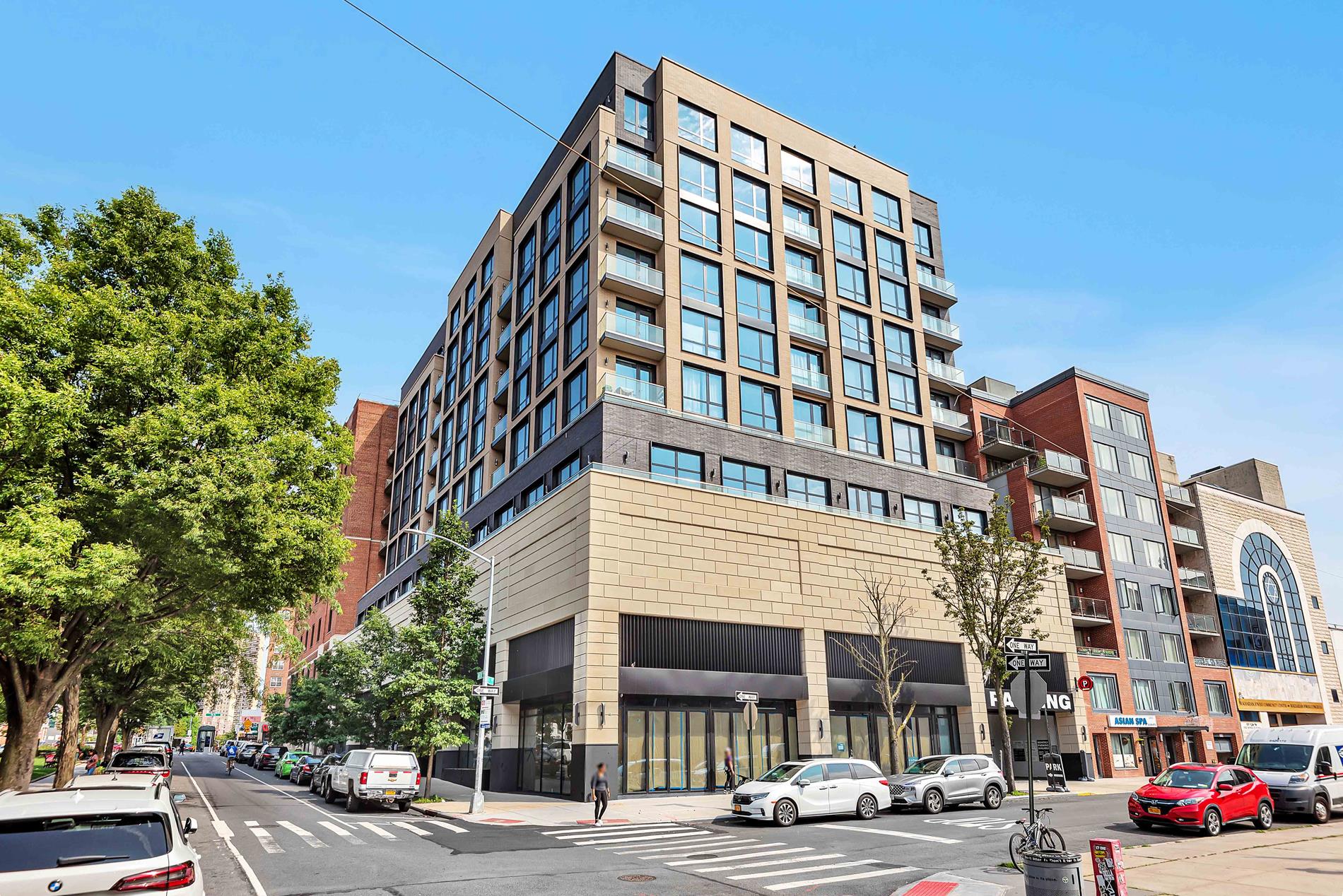 107-06 Boulevard 7-G