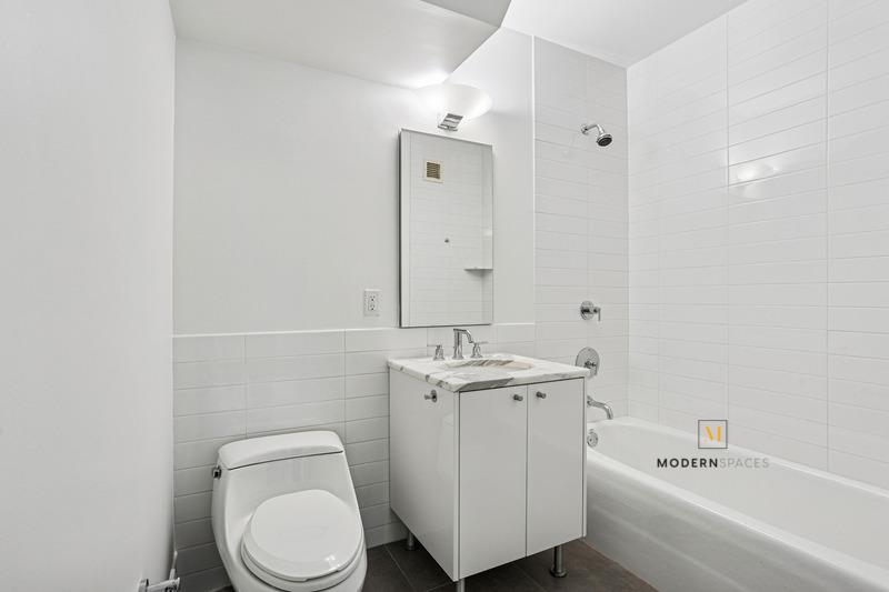 46-30 Center Boulevard PH-3