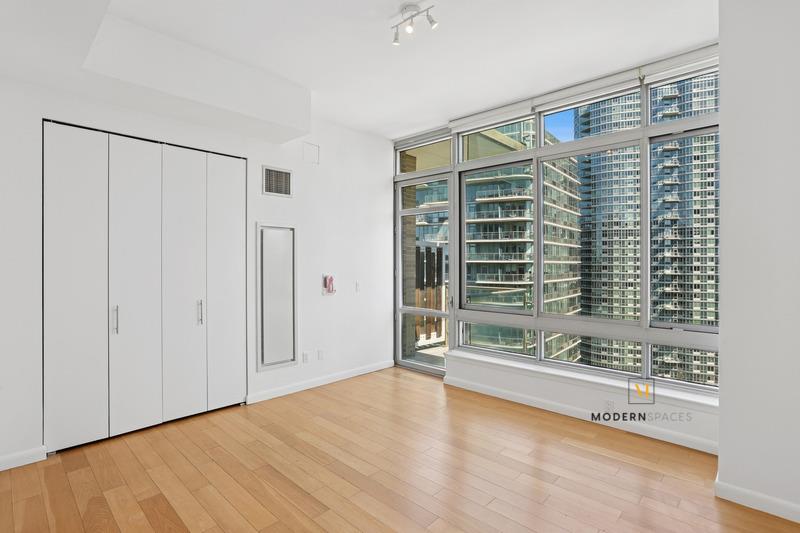 46-30 Center Boulevard PH-3